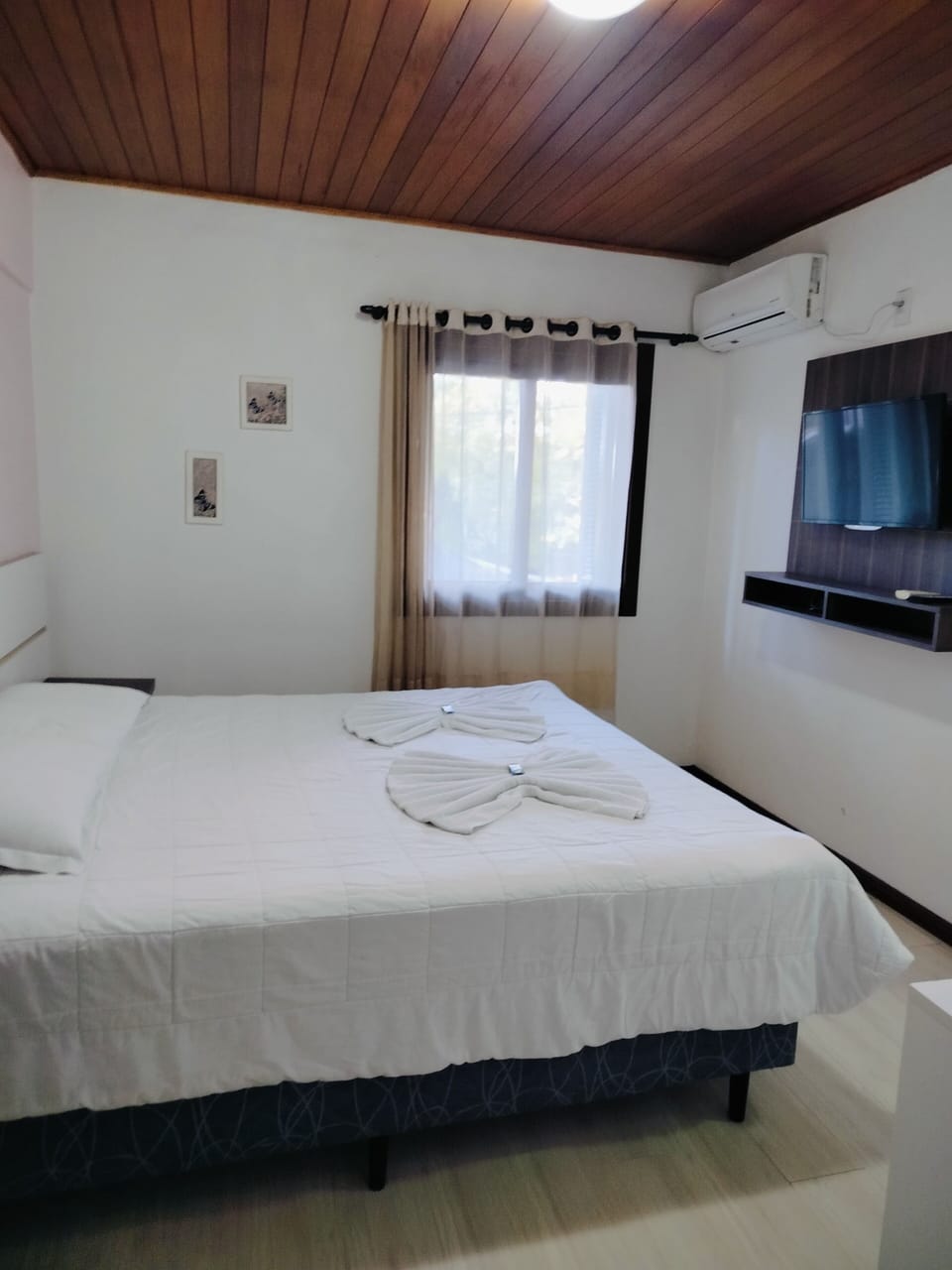 Basic Room | Hypo-allergenic bedding available, bed sheets