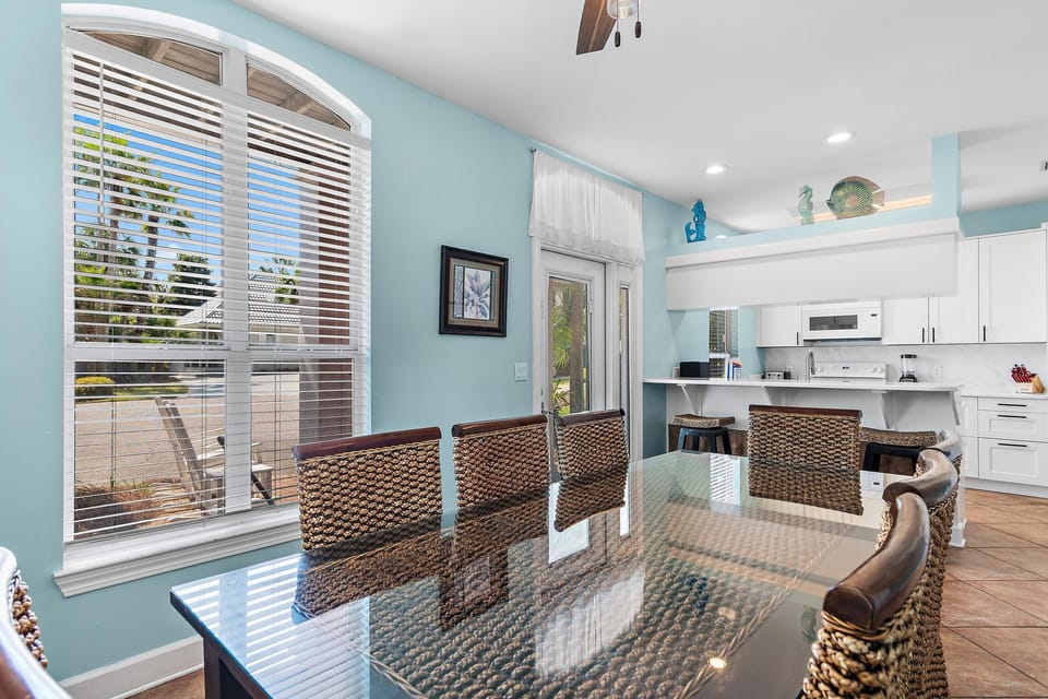 House, Multiple Beds (Ocean Dreams) | Dining