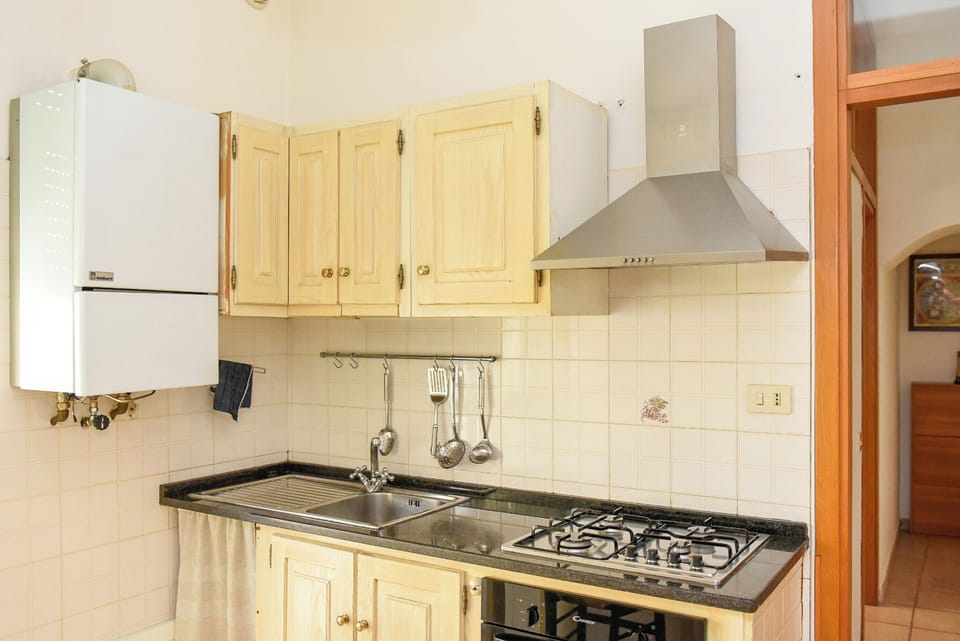 Apartment | Private kitchen | Coffee/tea maker, electric kettle