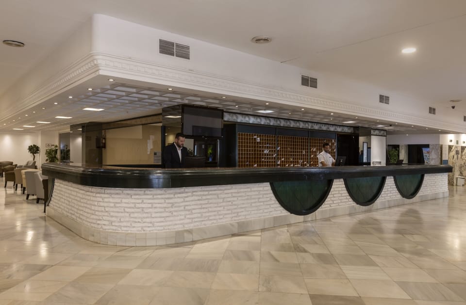 Hotel Las Palmeras Affiliated by FERGUS Hotel in Fuengirola