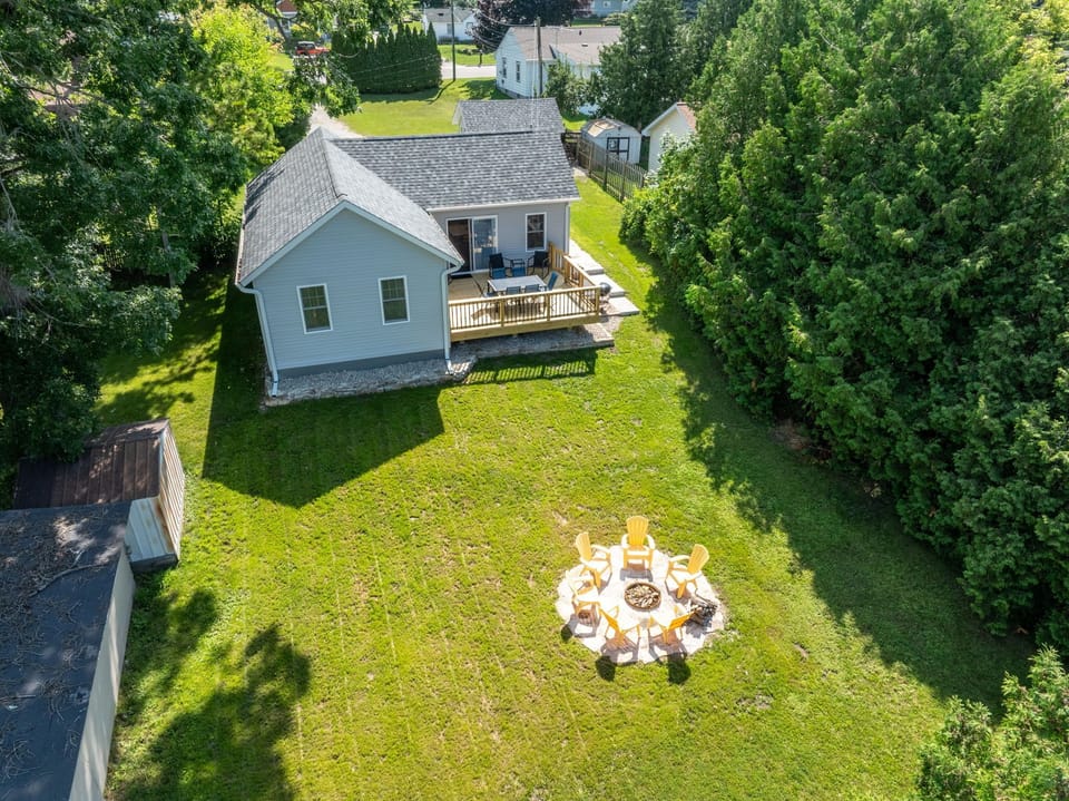 Lots of room for kids to run and your furry friend to play!