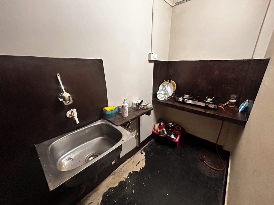 Economy Double or Twin Room | Private kitchenette