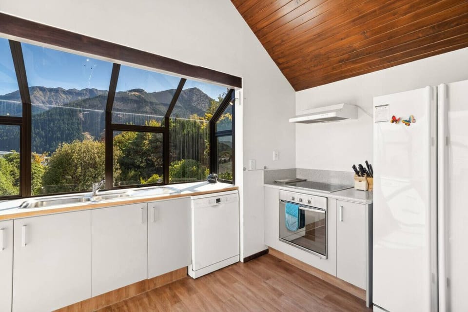 Meal prep is a breeze with everything you need. Full size fridge, dishwasher and electric cooktop.