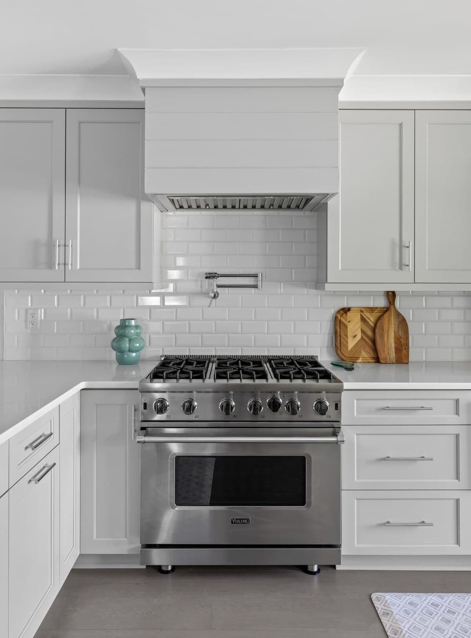 Beautiful 6 burner gas range.  