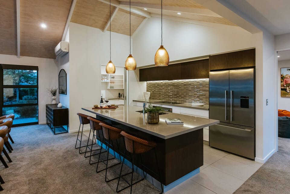 Luxury House, Mountain View | Private kitchen | Full-size fridge, microwave, oven, stovetop