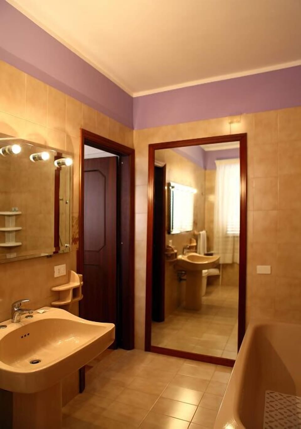 Single Room | Bathroom | Free toiletries, hair dryer, bathrobes, bidet
