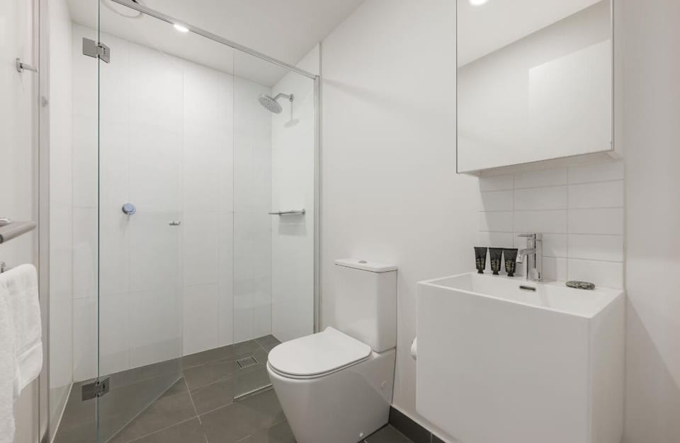 Spectacular Three Bedroom Suite Apartment in Southbank