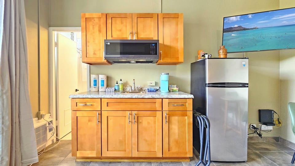 Full Kitchen