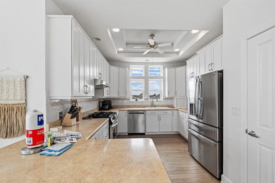 Kitchen with gas stove