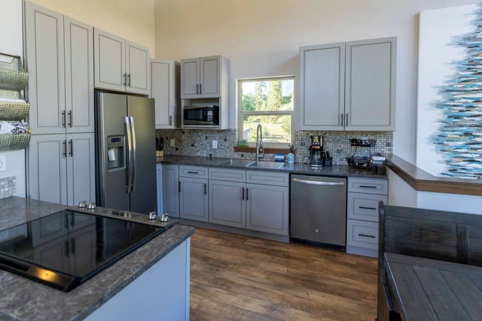 Well equipped kitchen