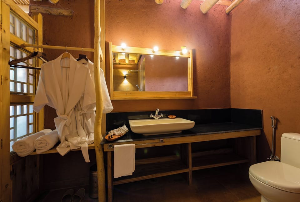 Executive Villa, 2 Bedrooms, Garden View | Bathroom | Shower, free toiletries, soap, shampoo