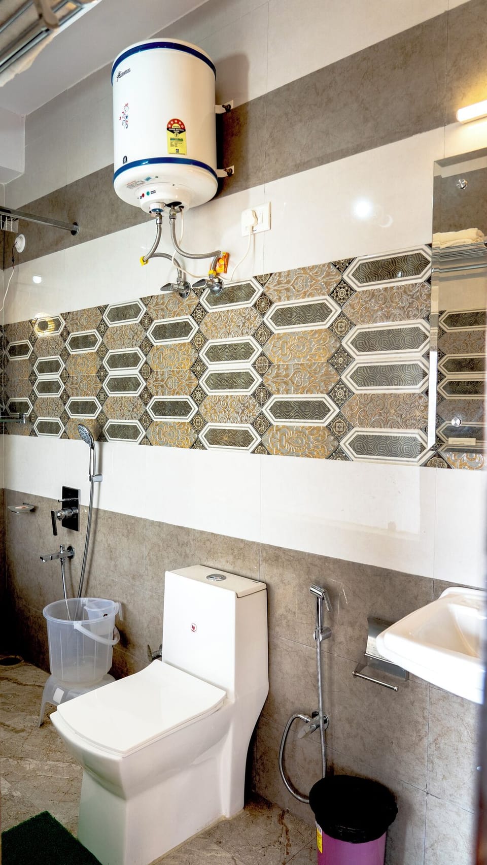 Deluxe Double Room | Bathroom