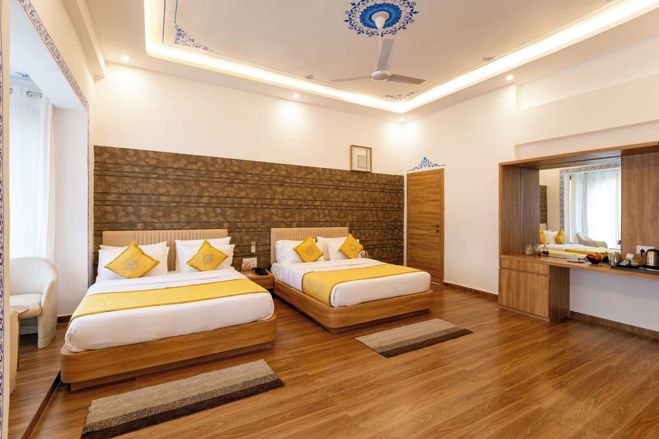 Family Room | Premium bedding, down comforters, desk, laptop workspace