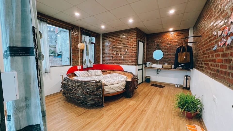 Basic Double Room, Hill View | Soundproofing, iron/ironing board, free WiFi, bed sheets