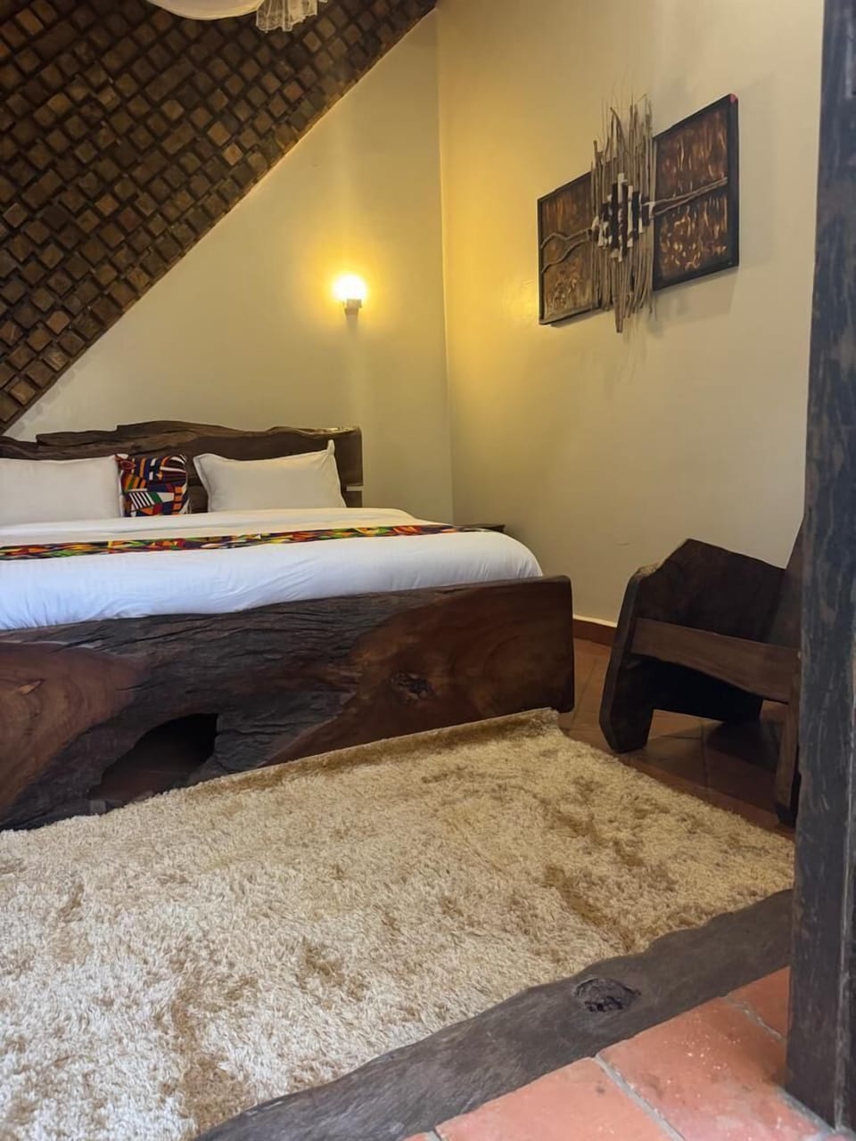 Laptop workspace, soundproofing, iron/ironing board, free WiFi