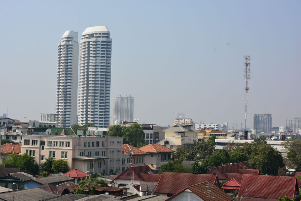 Standard Twin Room | City view