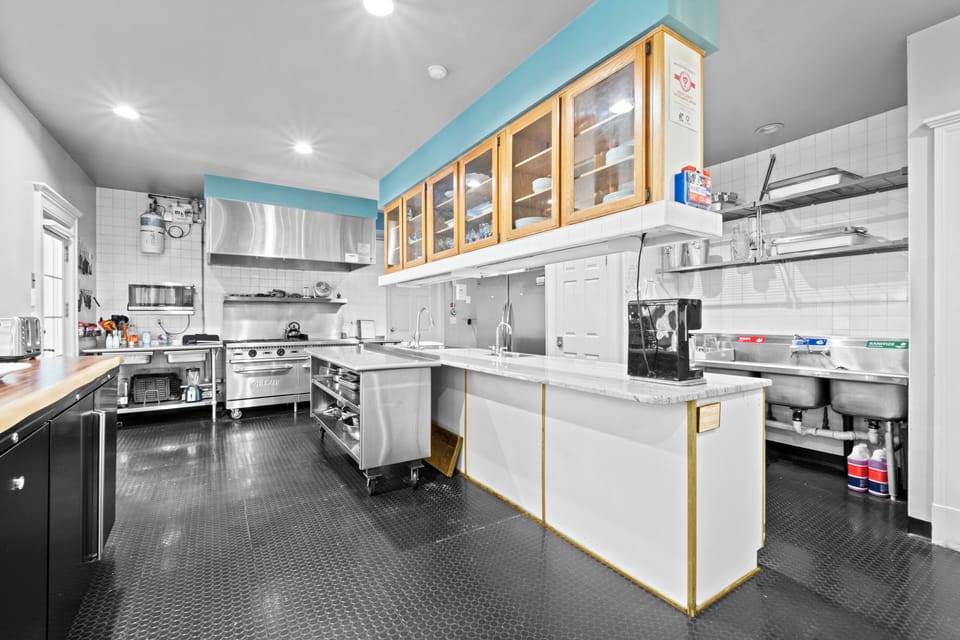 Full kitchen access is available for guest use