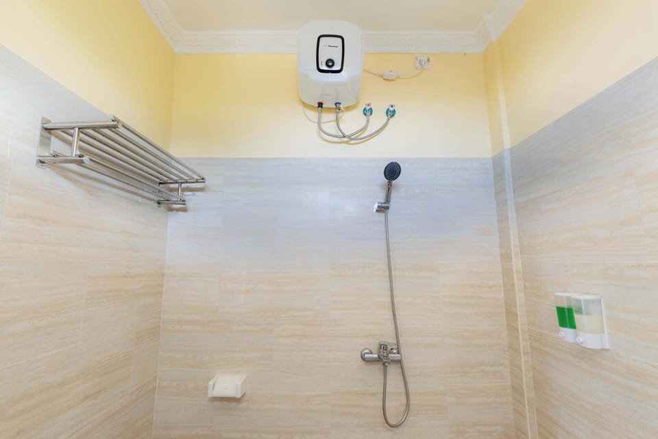 Deluxe Double Room | Bathroom