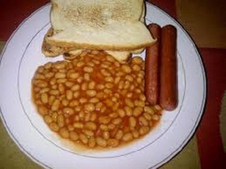 Breakfast, lunch and dinner served