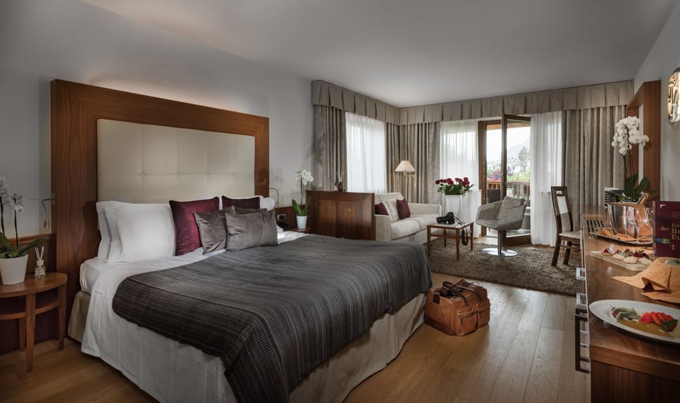 Luxury Room | In-room safe, desk, soundproofing, free WiFi