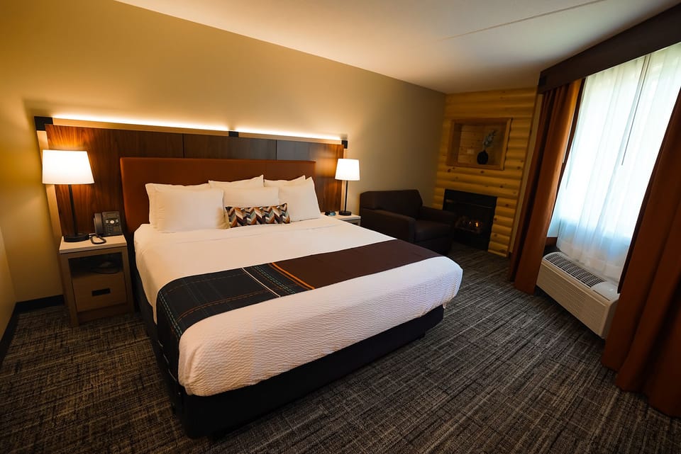 Comfort Single Room | Hypo-allergenic bedding available, in-room safe, iron/ironing board