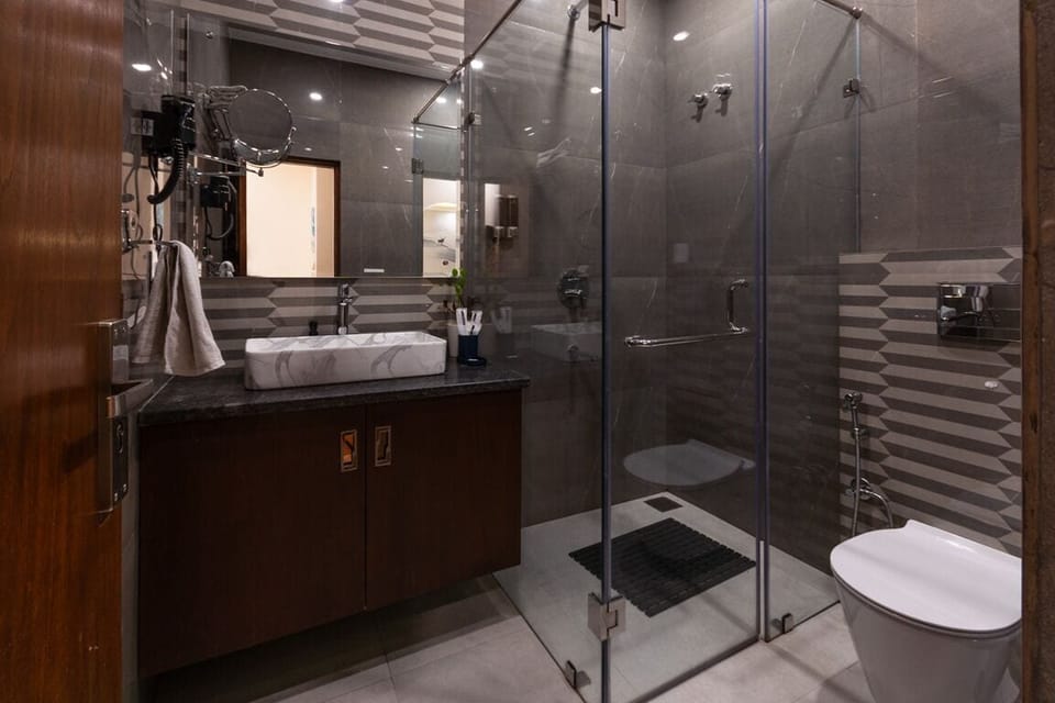 Superior Room | Bathroom | Towels