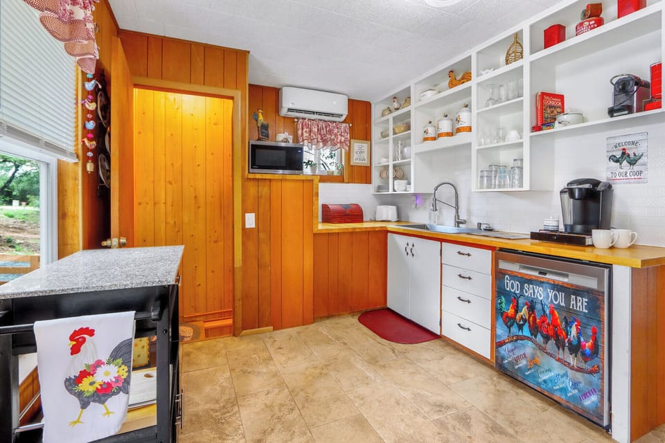 Spacious kitchen