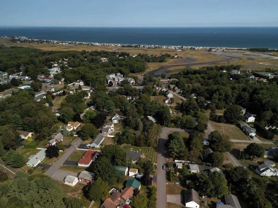 close to all the beaches