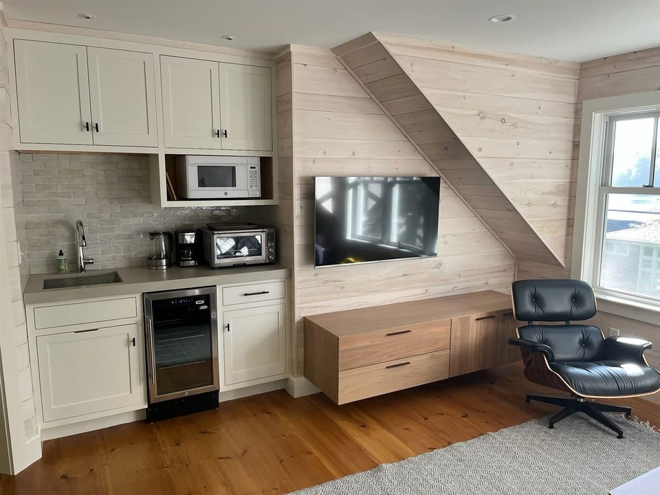Guest House Kitchenette