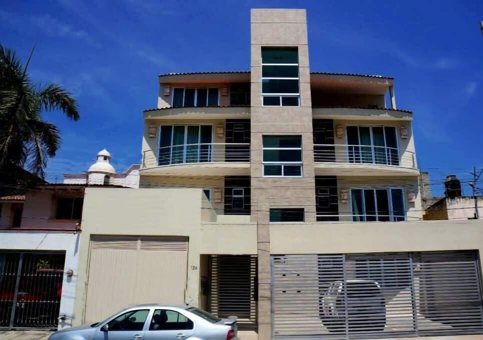 We are 2 blocks from Macro Plaza &  5 blocks from Francisco Villa Avenue
