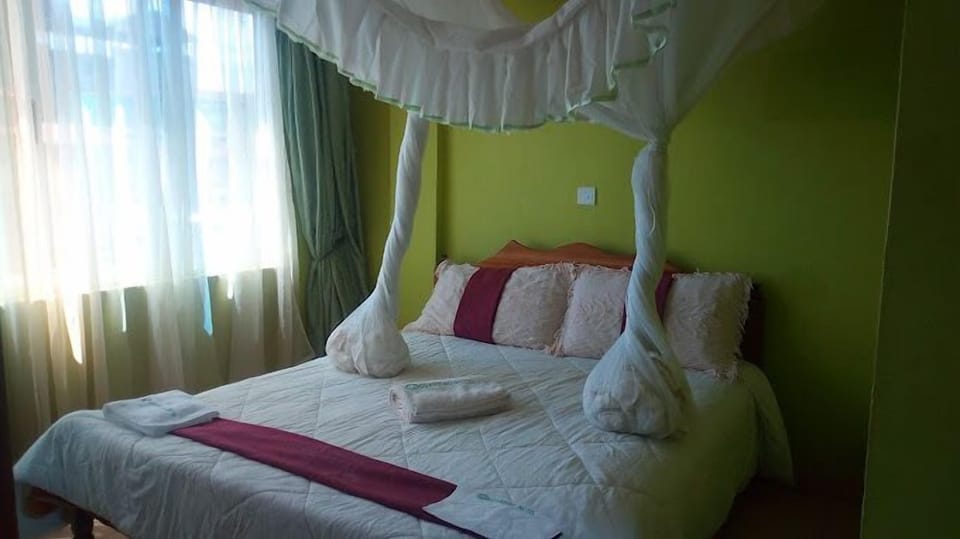 Free WiFi, bed sheets