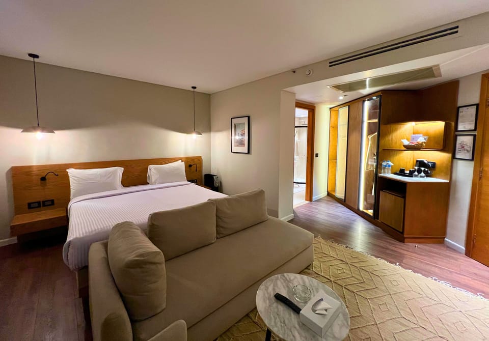 Premium Room | In-room safe, desk, free WiFi, bed sheets