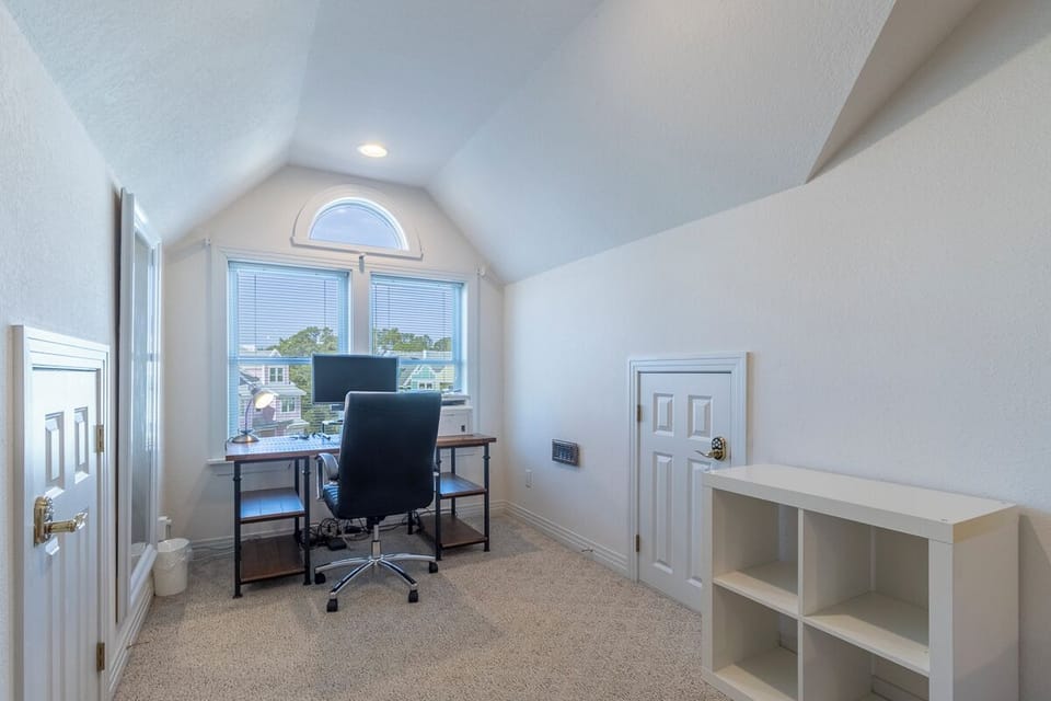 Top Level King En Suite