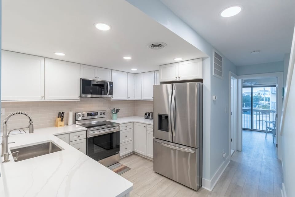Mid Level Kitchen