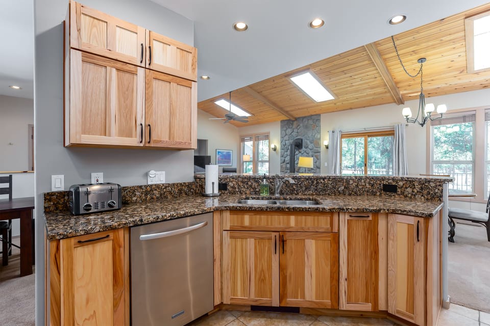 Kitchen - Main Level