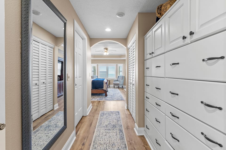 Primary Ensuite Bedroom Closet