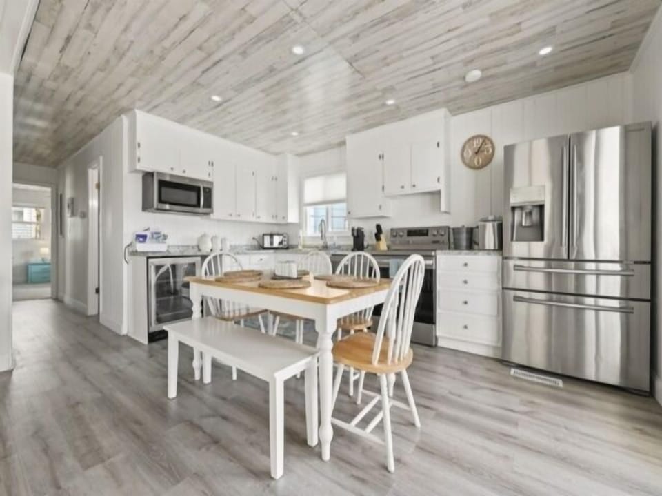 Indoors, Kitchen, Dining Table, Furniture, Table