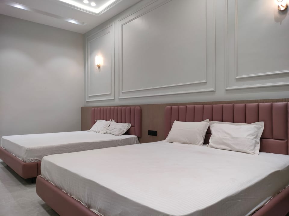 Luxury Double Room, City View