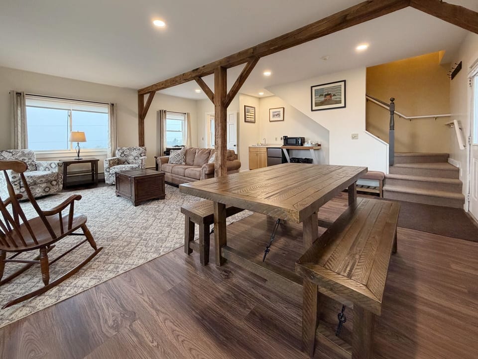 Vail Suite w/deck | Living area | 24-inch Smart TV with digital channels