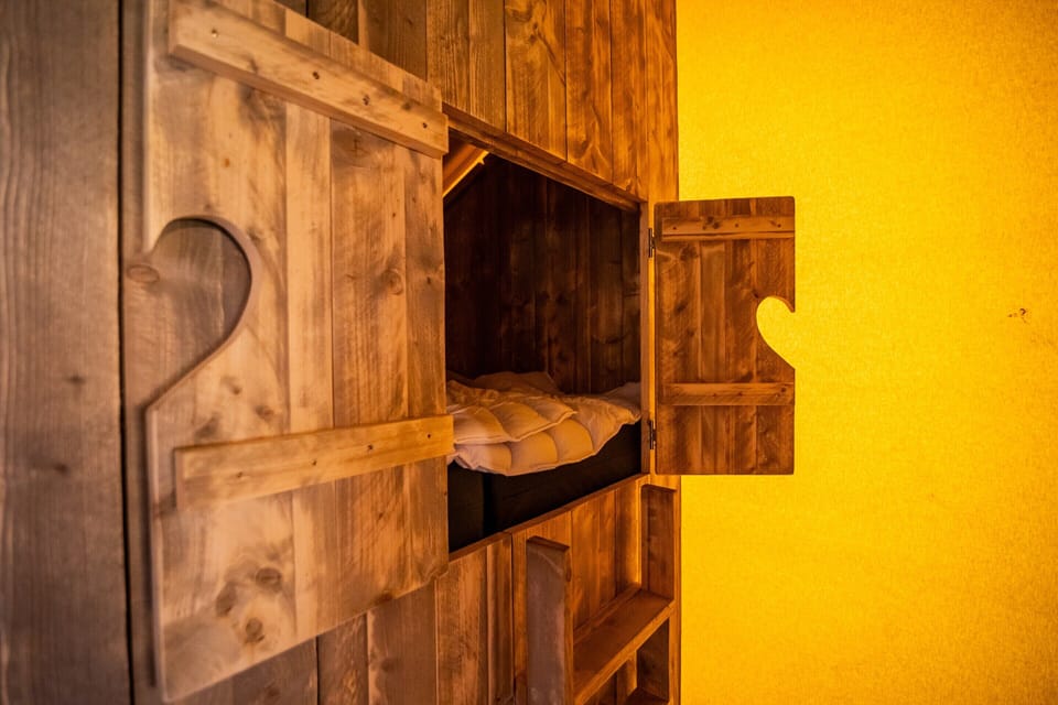 House | 3 bedrooms, bed sheets