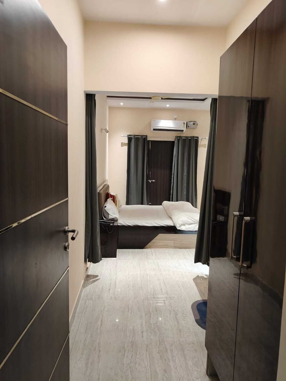Standard Double Room | Free WiFi