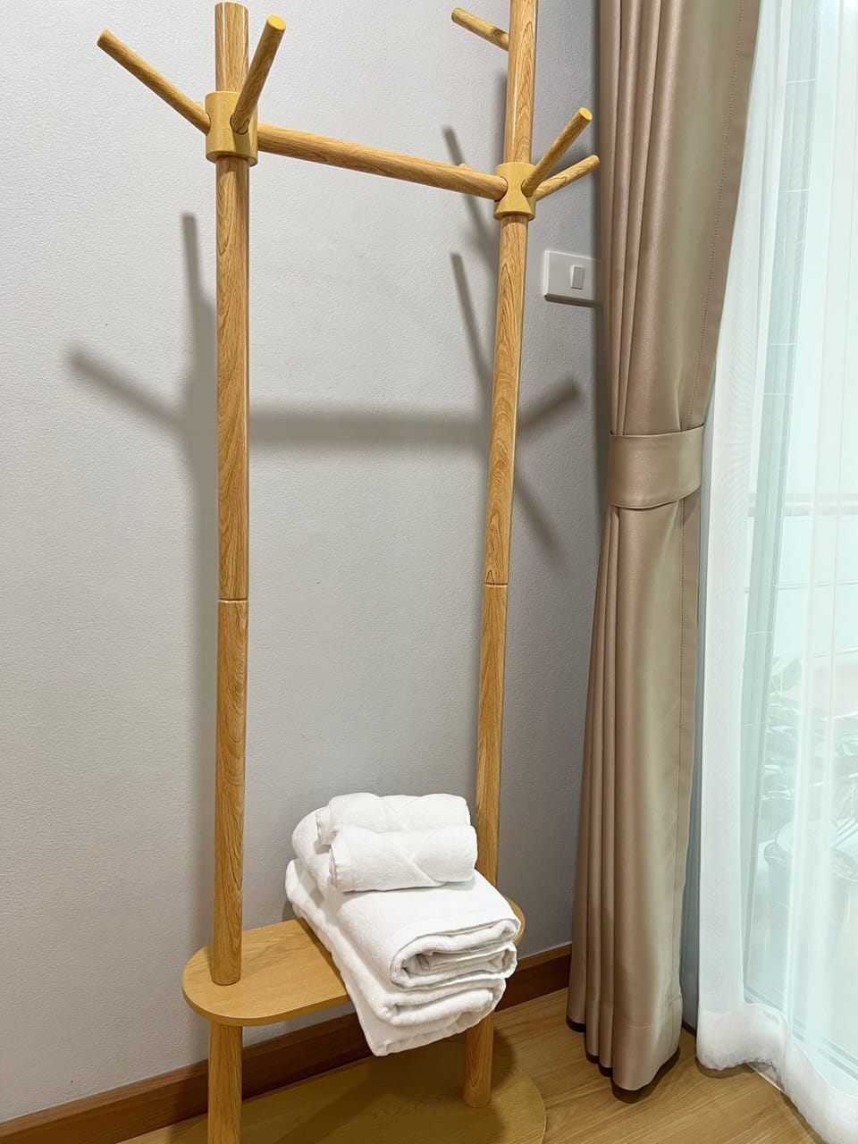City Townhome, 3 Bedrooms, Private Bathroom | 3 bedrooms, desk, blackout drapes, iron/ironing board