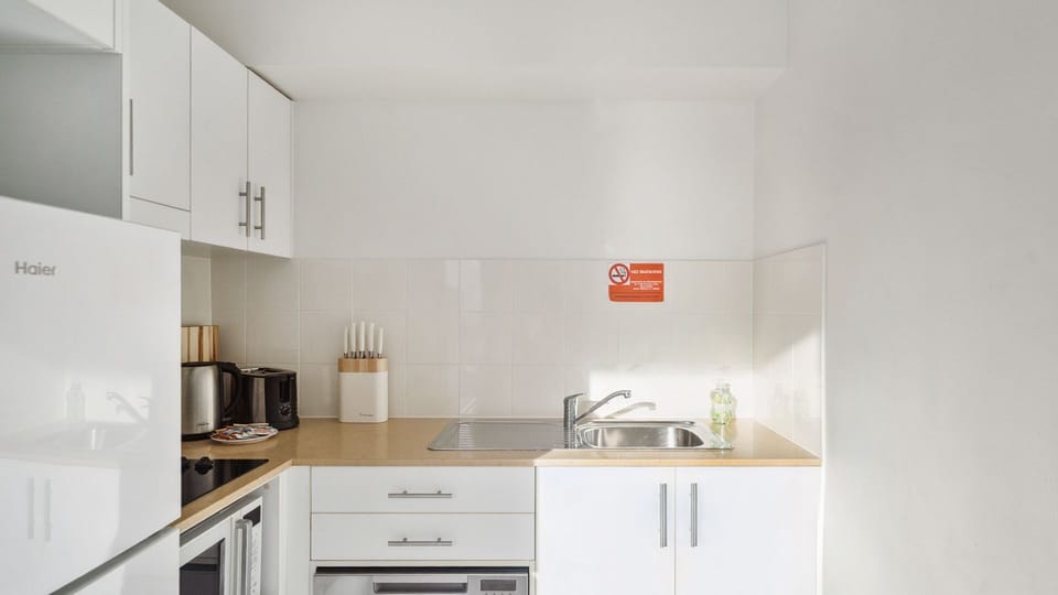 Spacious and bright kitchen, perfect for cooking up your favourite meals.
