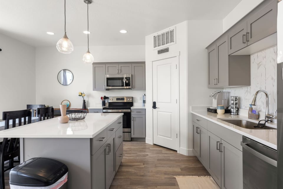 Kitchen Main Floor