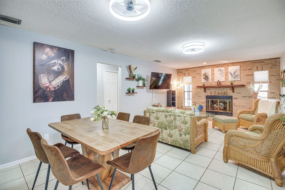 Dining Area | Dishware & Flatware
