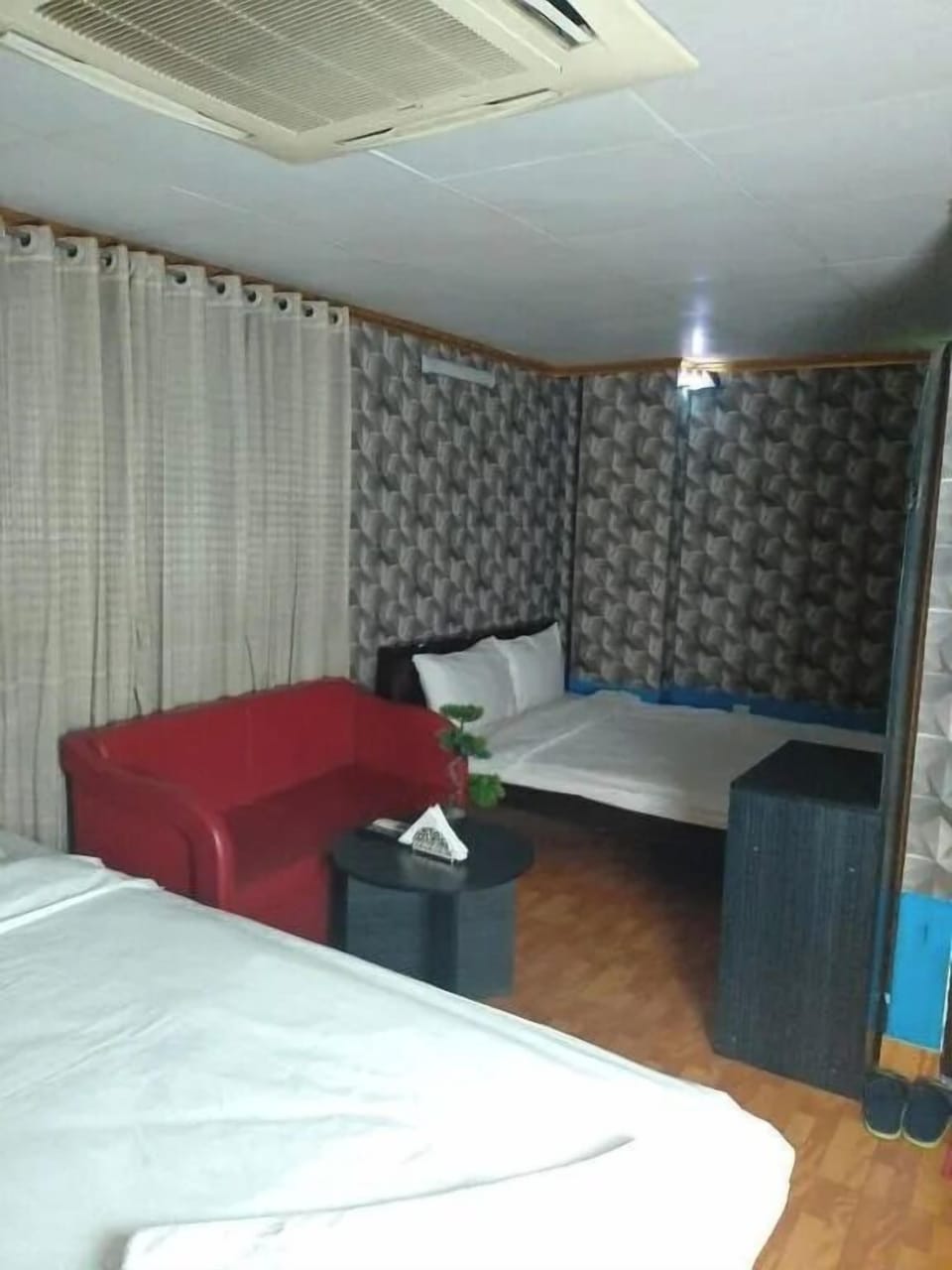 Junior Studio Suite | Desk, free WiFi