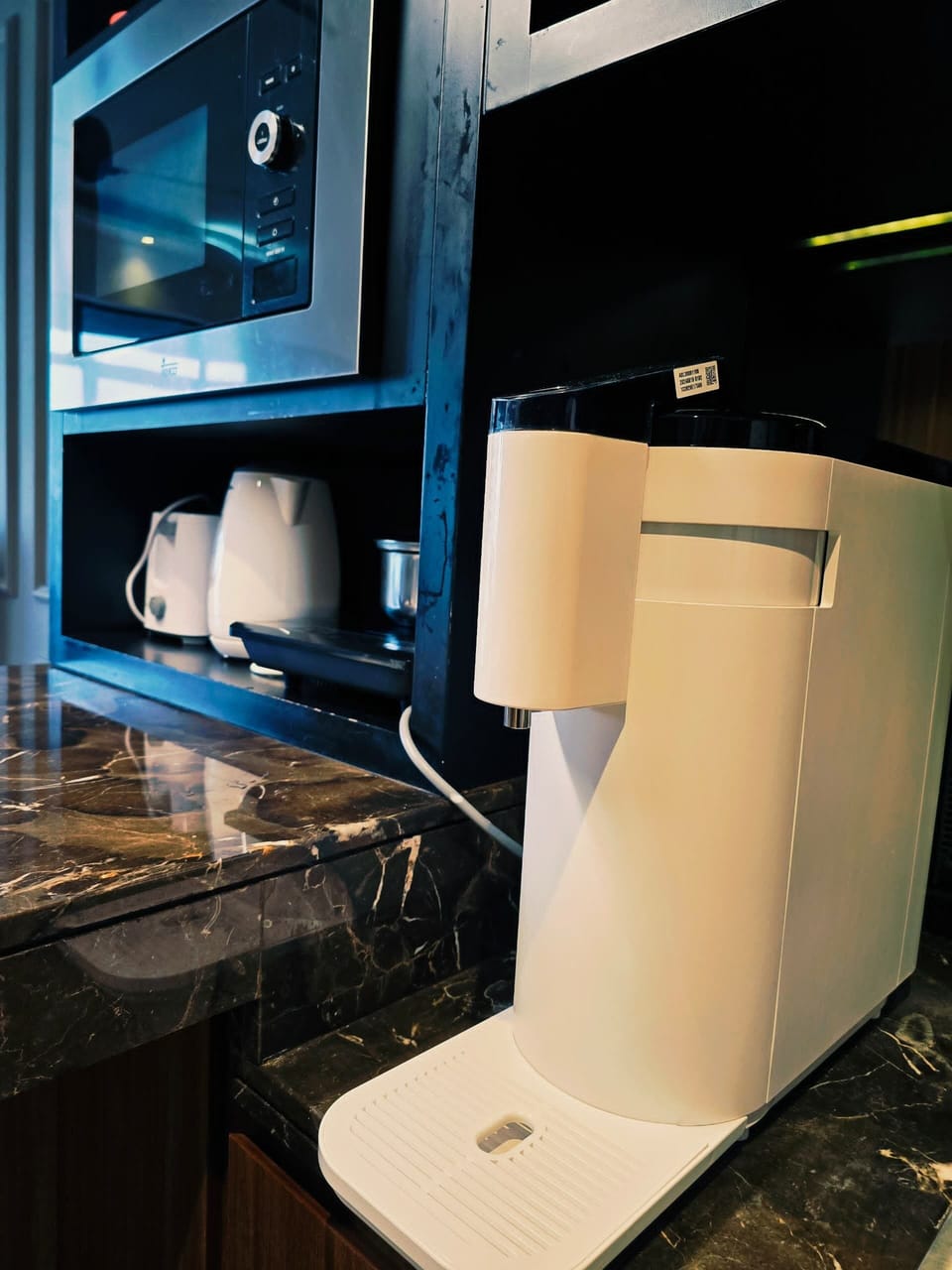 Comfort Apartment, City View | Private kitchen