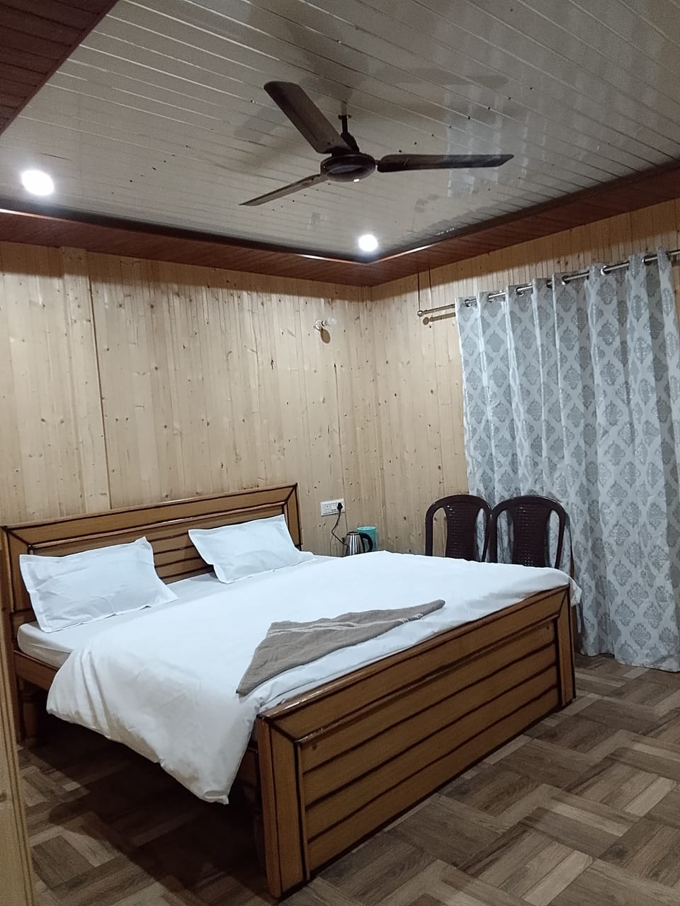 Deluxe Room | Free WiFi