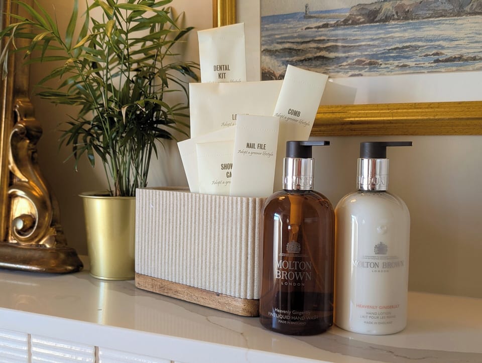 Egyptian cotton sheets, premium bedding, pillowtop beds