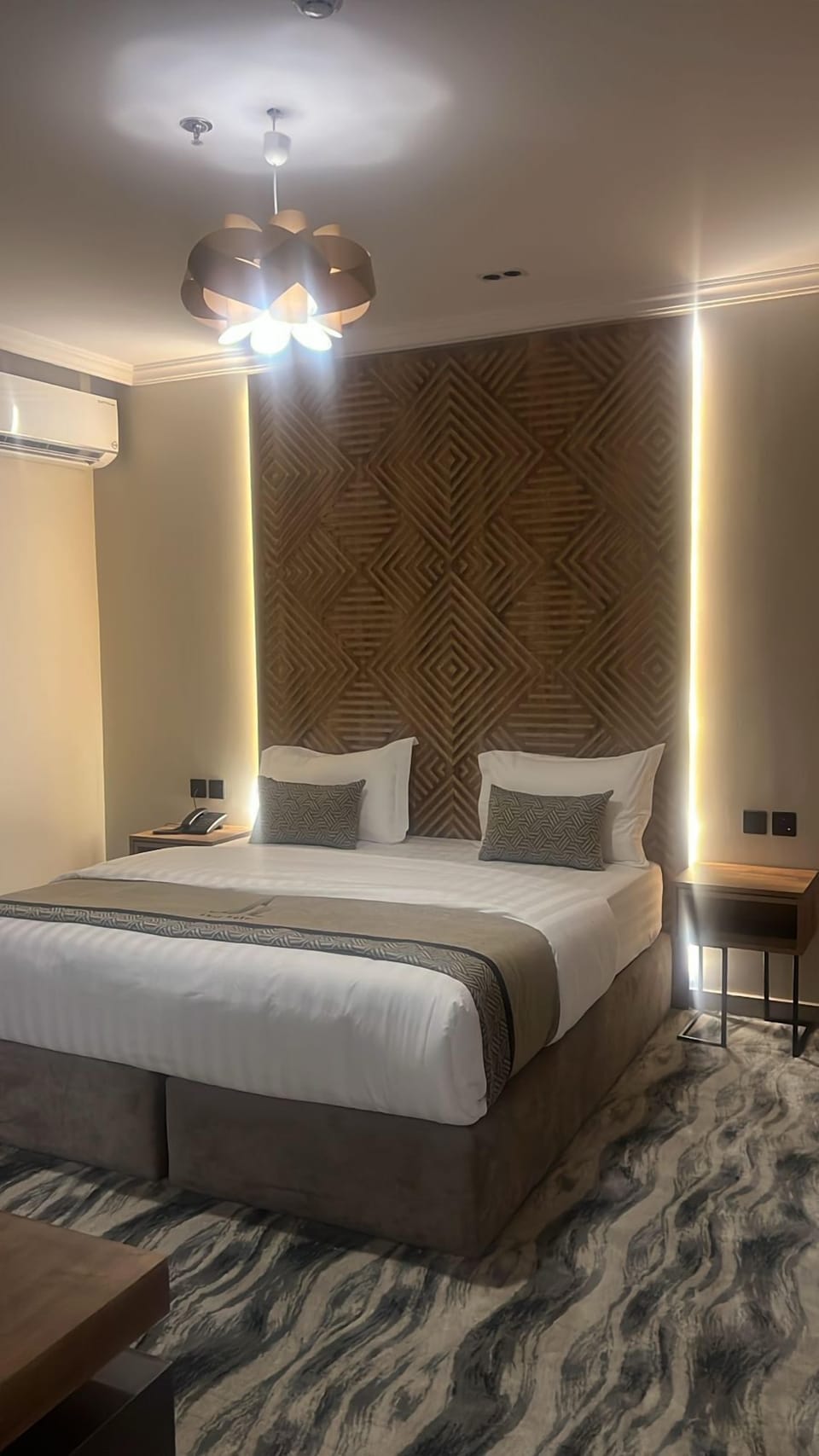 Double Room | In-room safe, soundproofing, iron/ironing board